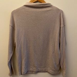 UNIQLO SWEATER